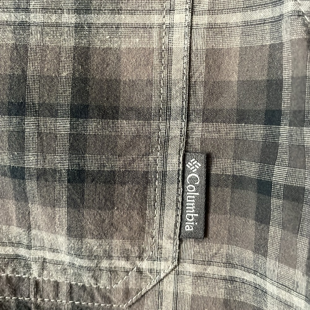Columbia plaid long sleeve button down, men’s medium rn 69724 - Picture 3 of 8